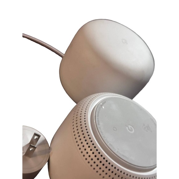 Google Nest 2nd Gen AC Dual Band WiFi Router and Extender, Snow (GA00822-US) - Picture 4 of 5